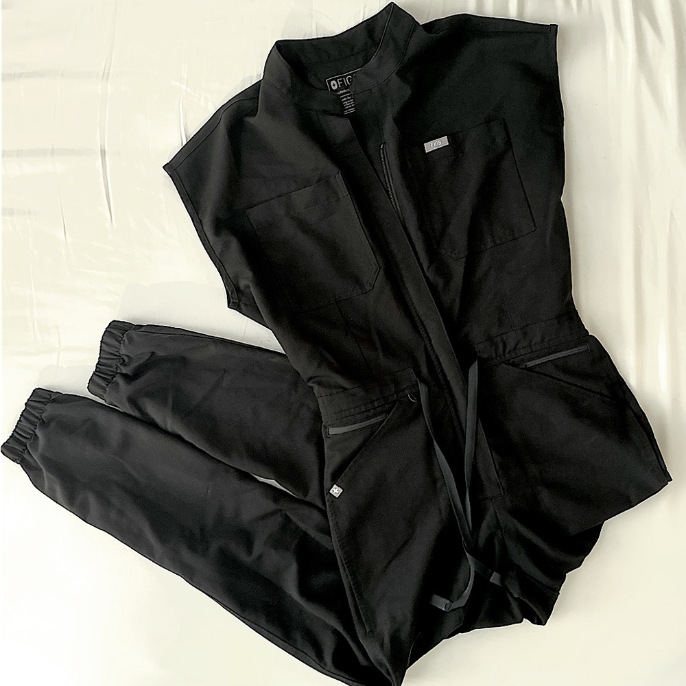 Figs jumpsuit (XS). Only worn 2x due to uniform change at work. My loss=ur gain!